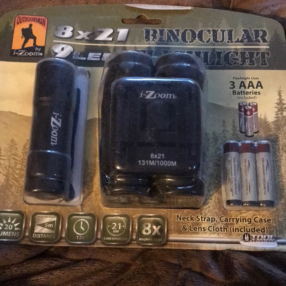 Binocular/Flashlight set